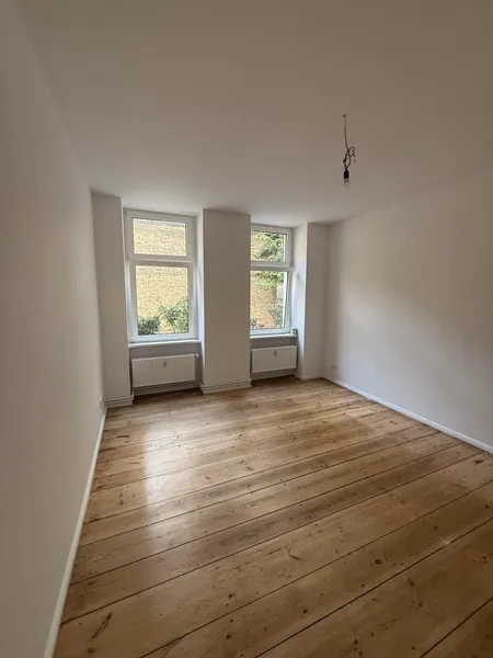 Erstbezug nach Sanierung: Stilvolle  2-Zimmer-Wohnung mit Echtholzdielen — photo 1